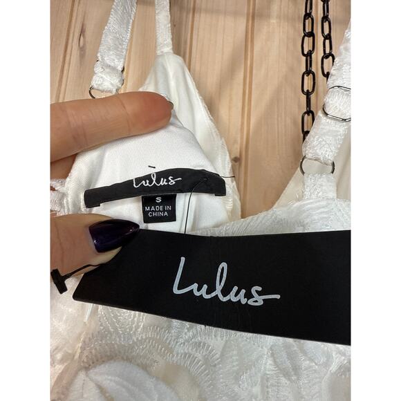 NWT Lulus Exceedingly Lovely White Applique Floral Backless Mini Dress Party S - Picture 6 of 9